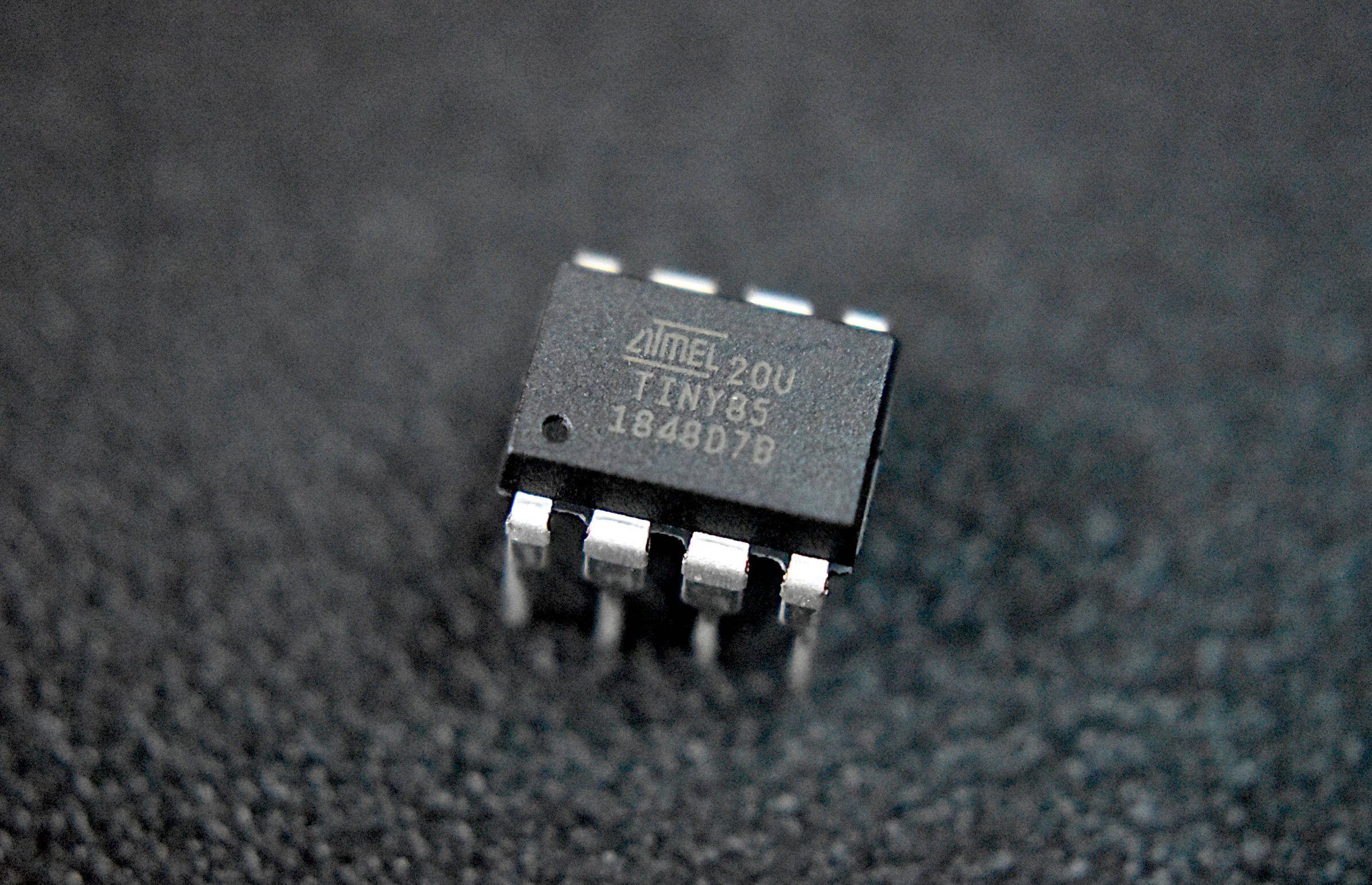 ATtiny85 Microcontroller : Pin Configuration, Architecture & Its  Applications